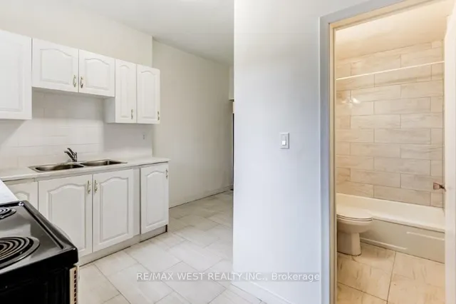 Additional property image - 413 Parkside Dr