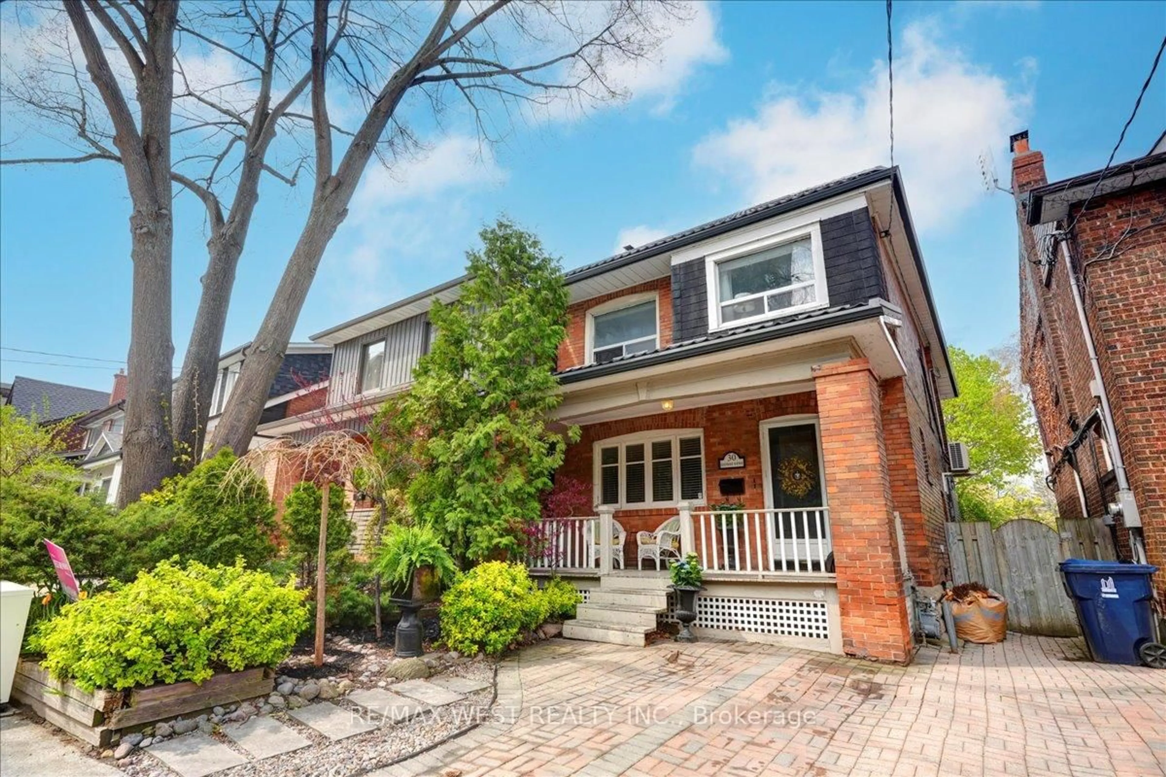 Home with brick exterior material, street for 30 Glendale Ave, Toronto Ontario M6R 2S7