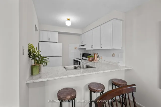 Additional property image - 1556 Lancaster Dr Unit 71