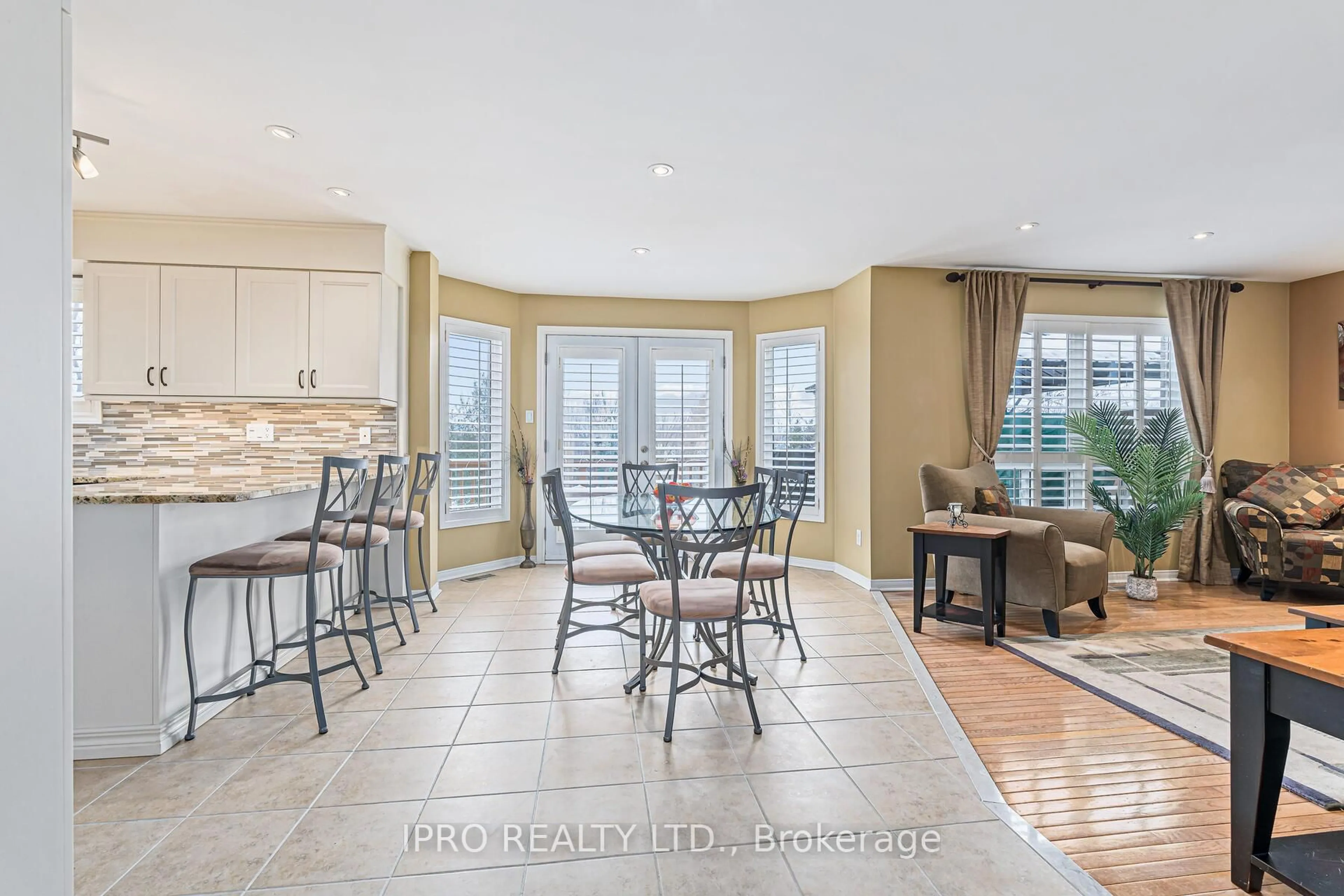 Open concept kitchen, ceramic/tile floor for 22 Bowman St, Halton Hills Ontario L7G 6G6