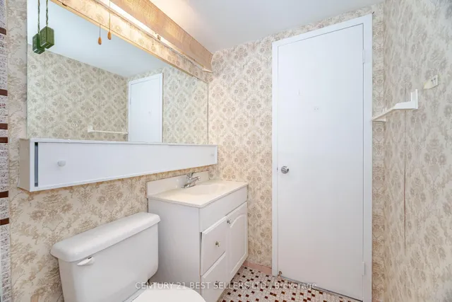 Additional property image - 151 La Rose Ave Unit 306