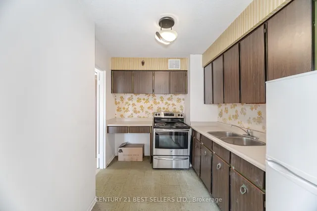 Additional property image - 151 La Rose Ave Unit 306