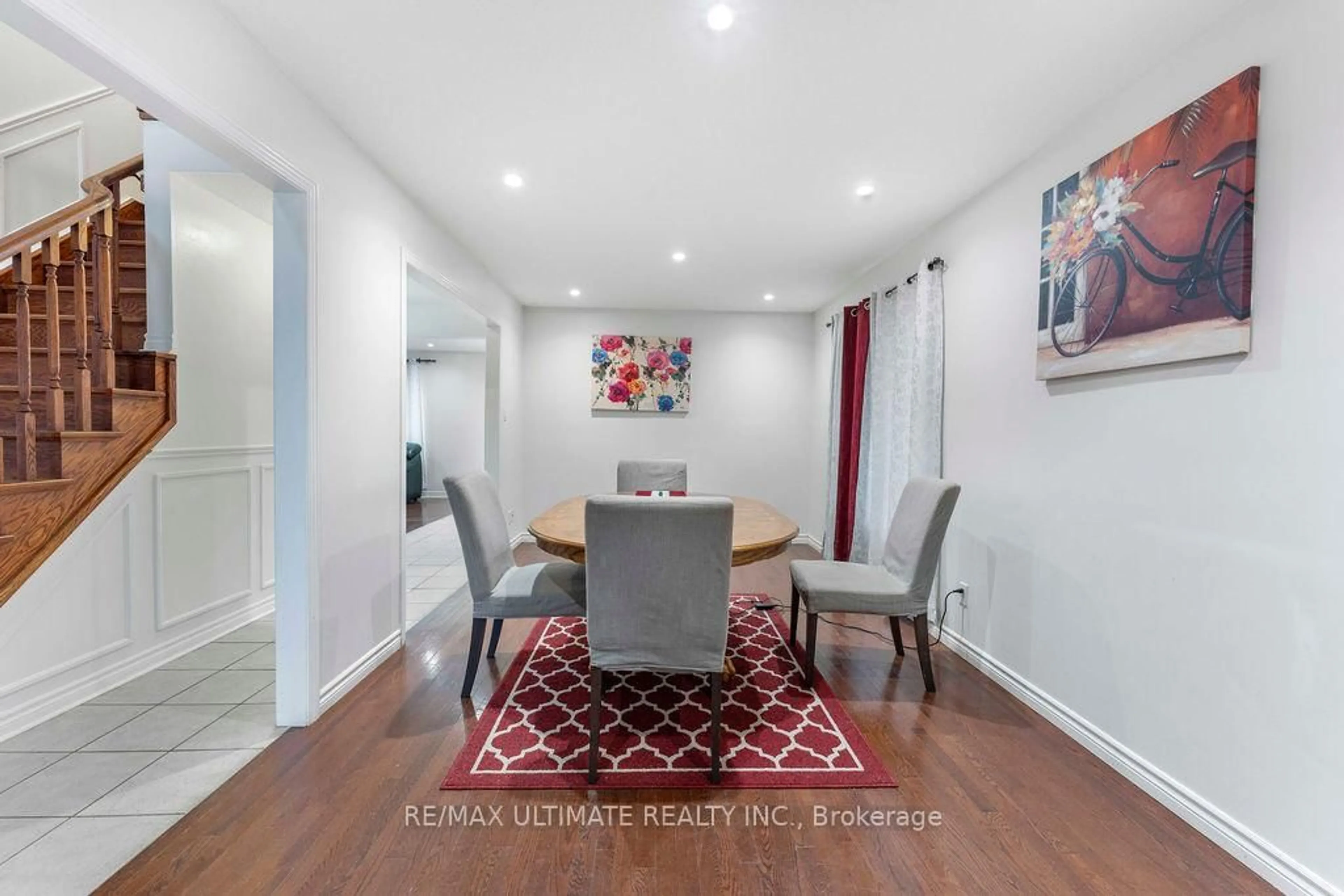 Dining room, wood/laminate floor for 58 McMaster Rd, Orangeville Ontario L9W 5K8