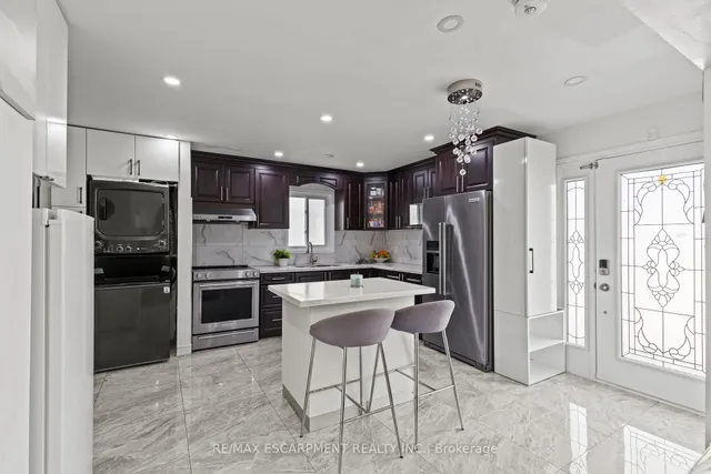 Additional property image - 21 Grand River Crt