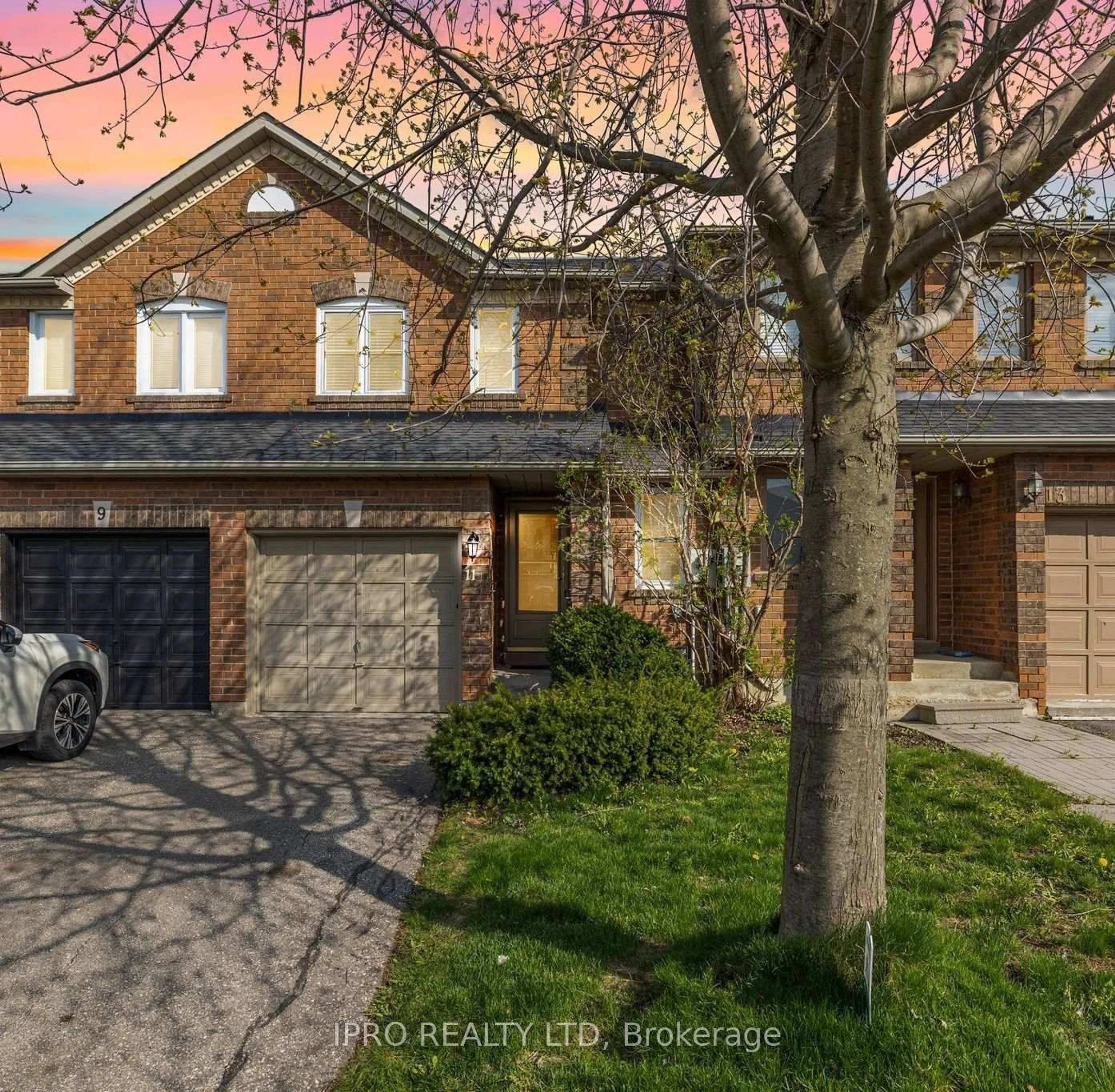 Home with brick exterior material, street for 11 Alderbrook Pl, Caledon Ontario L7E 1V3