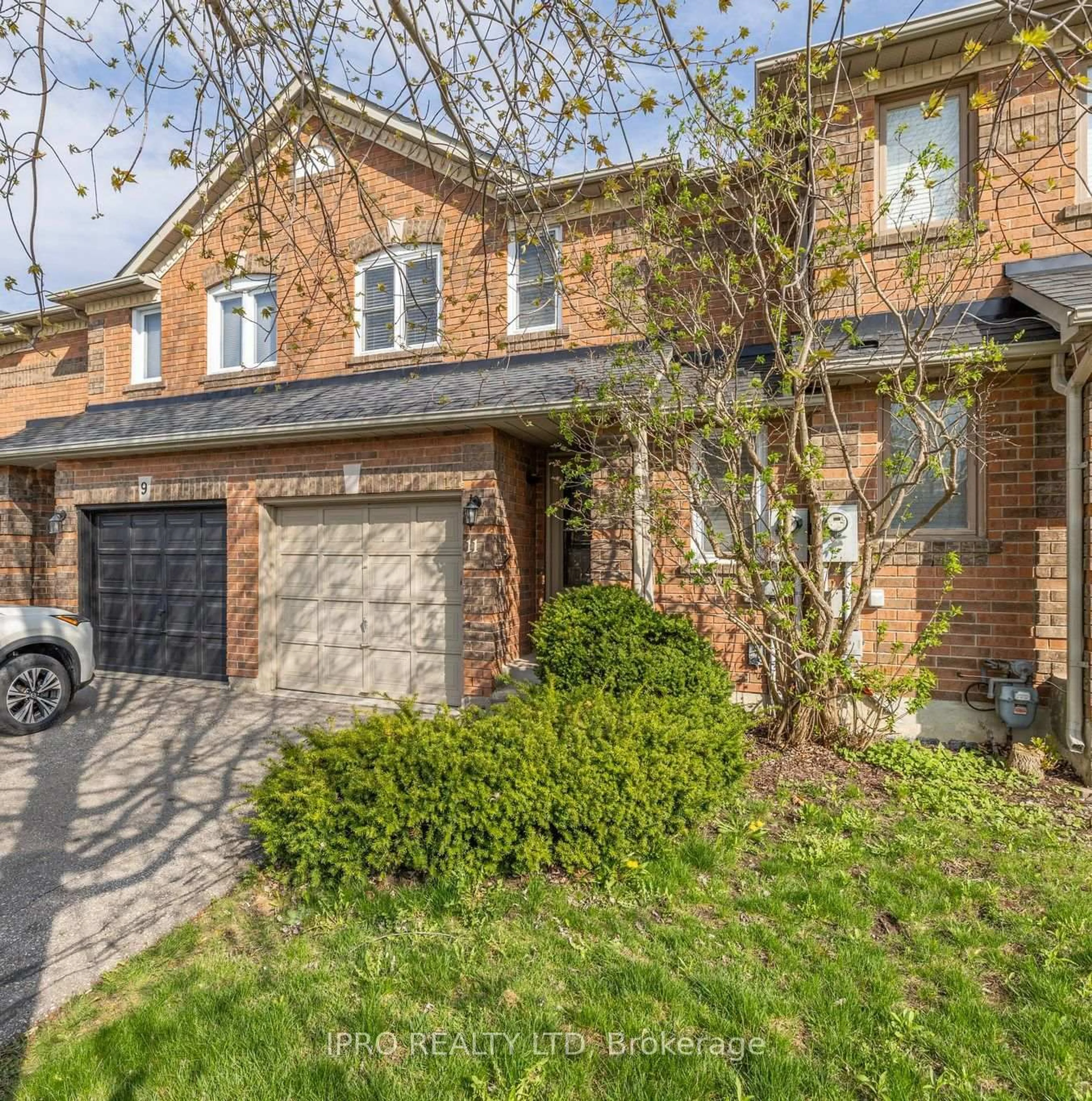 Home with brick exterior material, street for 11 Alderbrook Pl, Caledon Ontario L7E 1V3