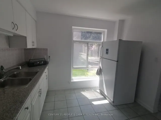 Additional property image - 17 Gosford Blvd Unit 9