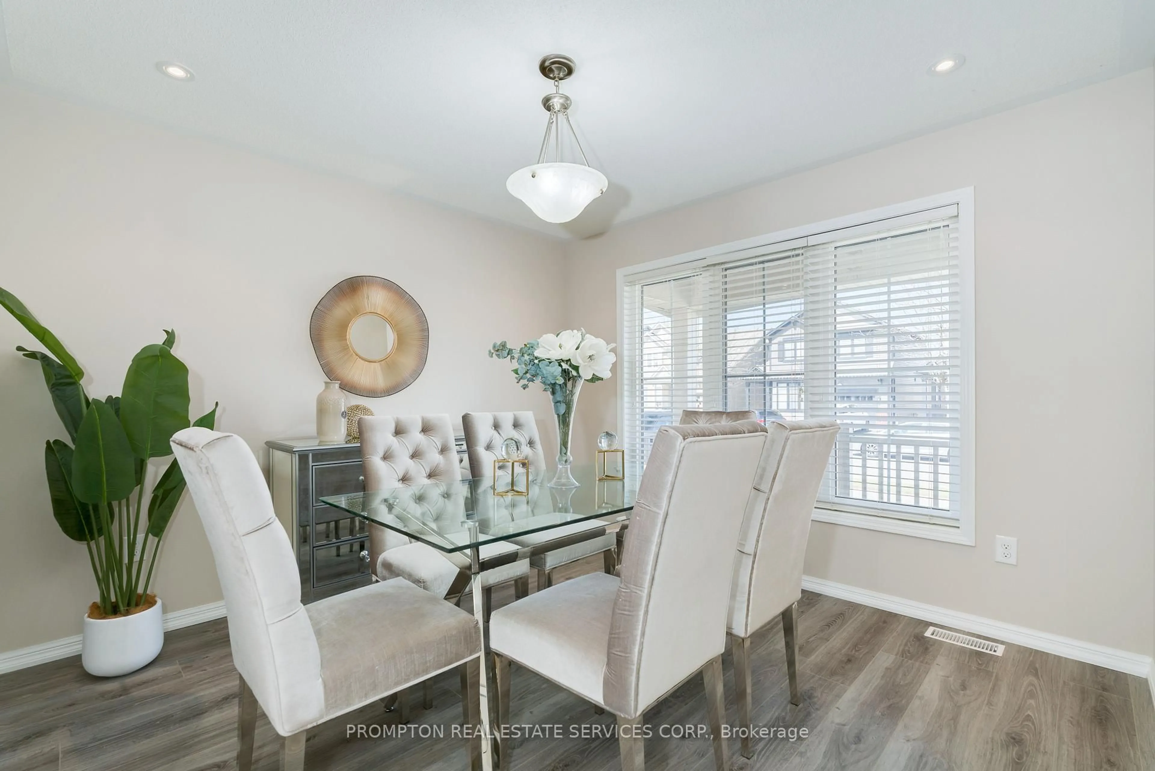 Dining room, wood/laminate floor for 510 Mockridge Terr, Milton Ontario L9T 7V2