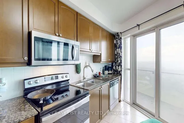 Additional property image - 50 Absolute Ave Unit 3801