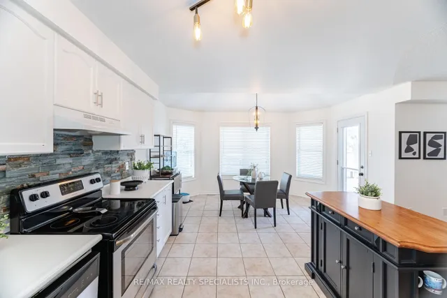 Additional property image - 7405 Banffshire Crt