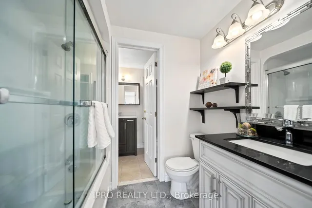 Additional property image - 734 Briar Cres