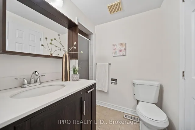 Additional property image - 734 Briar Cres