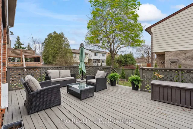Additional property image - 734 Briar Cres