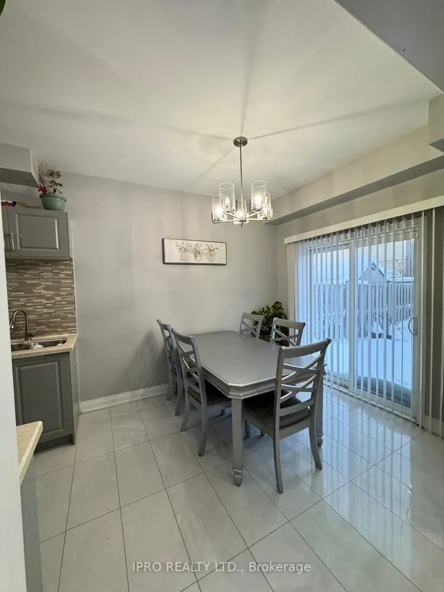 Additional property image - 734 Briar Cres