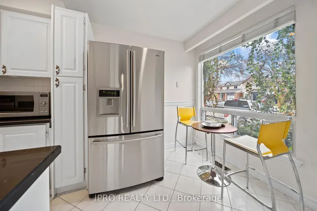 Additional property image - 734 Briar Cres