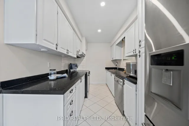 Additional property image - 734 Briar Cres
