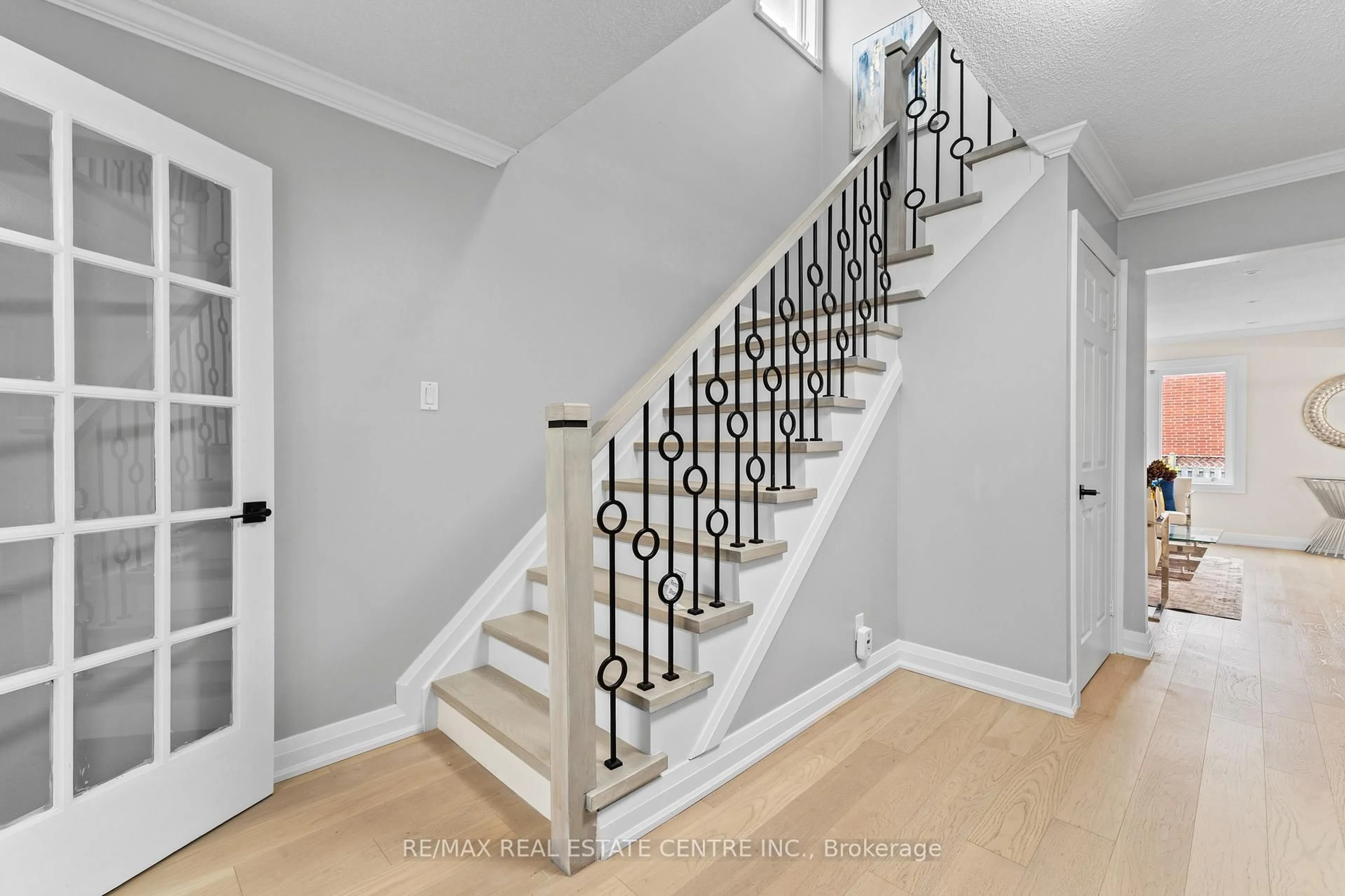 Stairs for 4 Harridine Rd, Brampton Ontario L6X 3N8