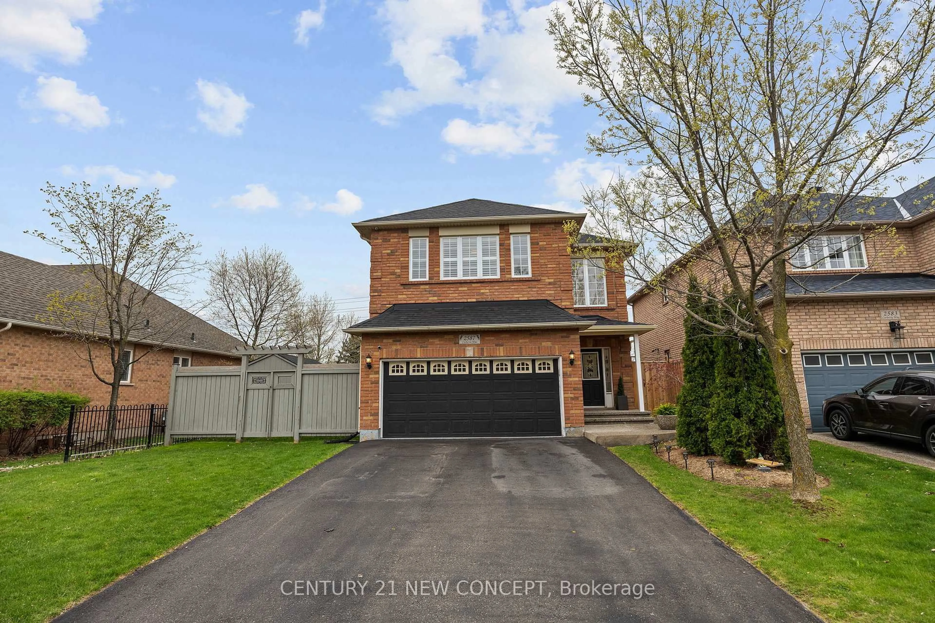 Home with brick exterior material, street for 2587 Carberry Way, Oakville Ontario L6M 4R8