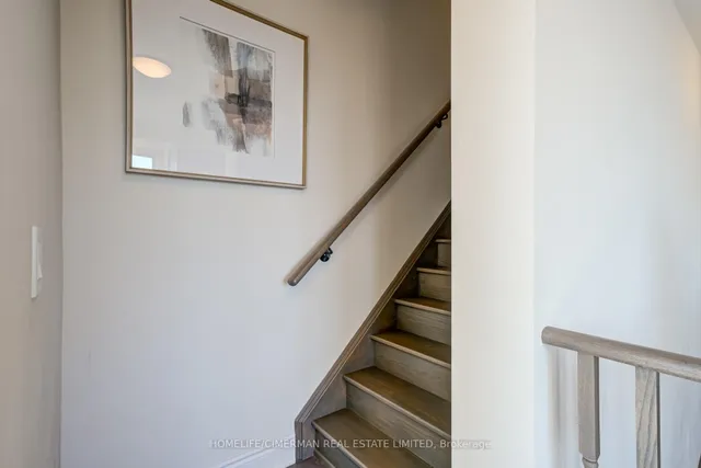 Additional property image - 1130 Briar Hill Ave Unit 301
