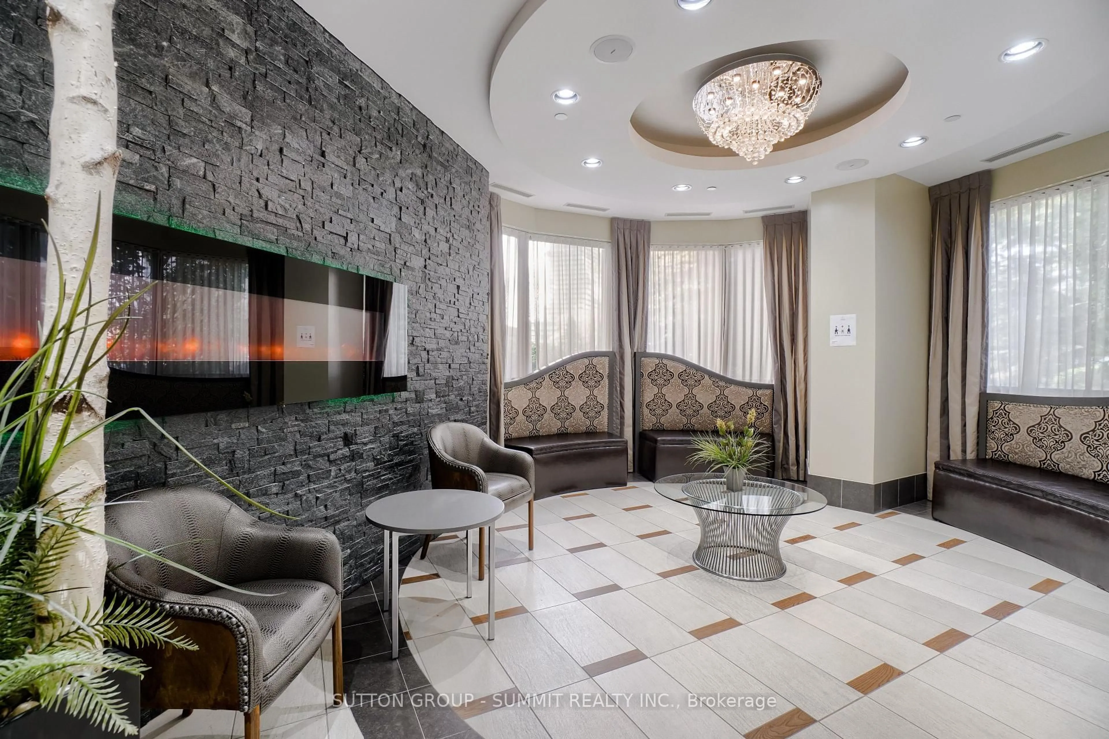 Lobby for 310 BURNHAMTHORPE Rd #2310, Mississauga Ontario L5B 4P9