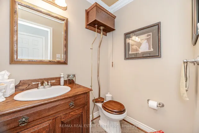 Additional image 33 of 42 Fernbrook Cres