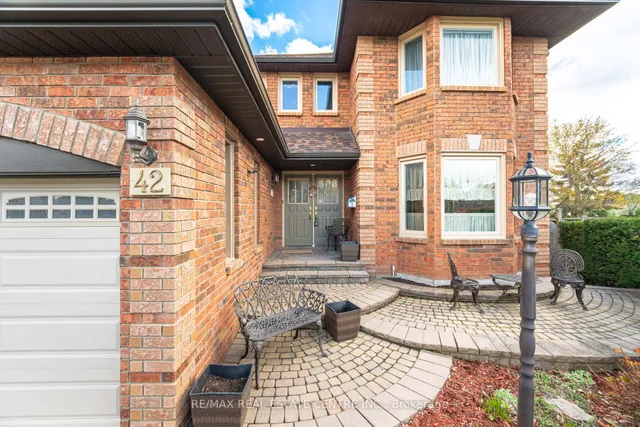 Additional image 48 of 42 Fernbrook Cres