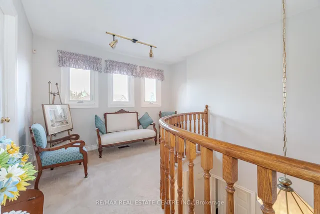 Additional image 29 of 42 Fernbrook Cres