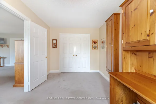 Additional image 22 of 42 Fernbrook Cres