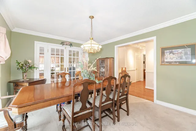 Additional image 44 of 42 Fernbrook Cres