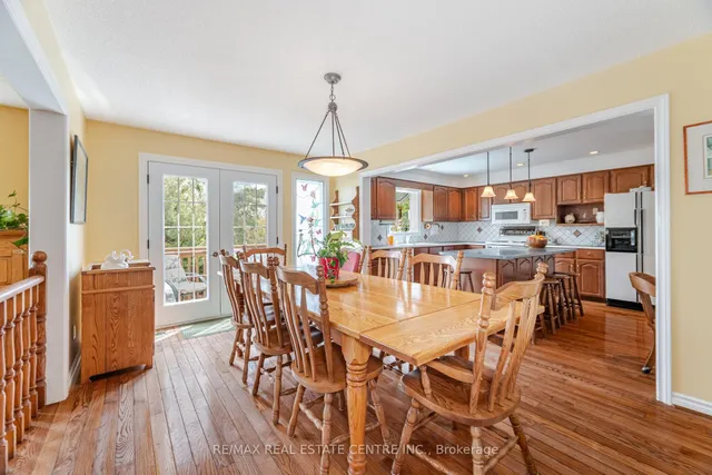 Additional image 42 of 42 Fernbrook Cres