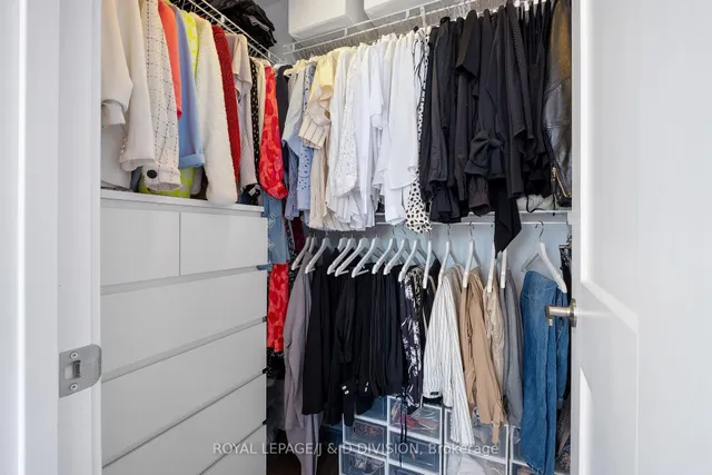 Additional property image - 1110 Briar Hill Ave Unit 301