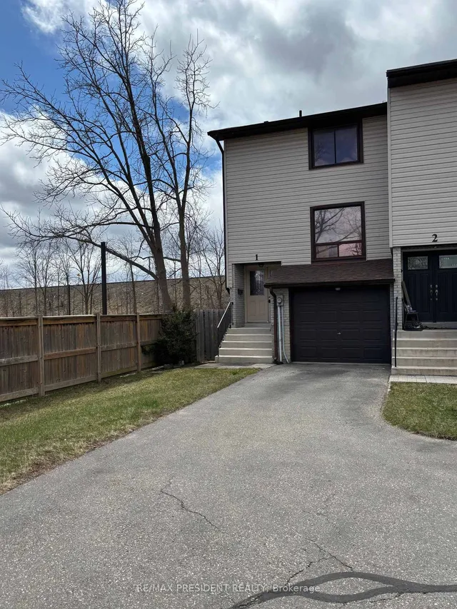 Additional image 3 of 64 Bronte St Unit 1