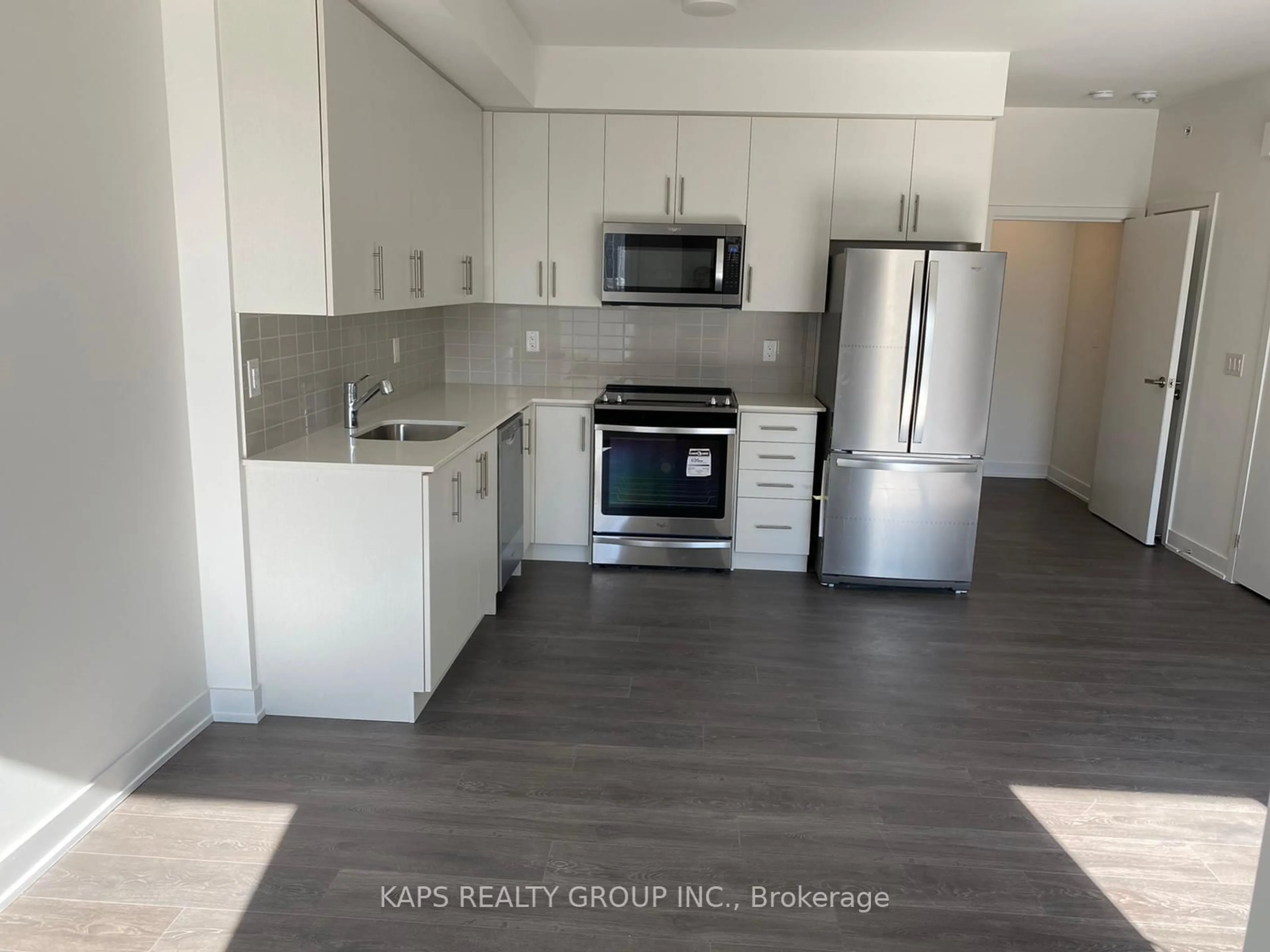 Unknown for 3473 Widdicombe Way #10, Mississauga Ontario L5L 0B8