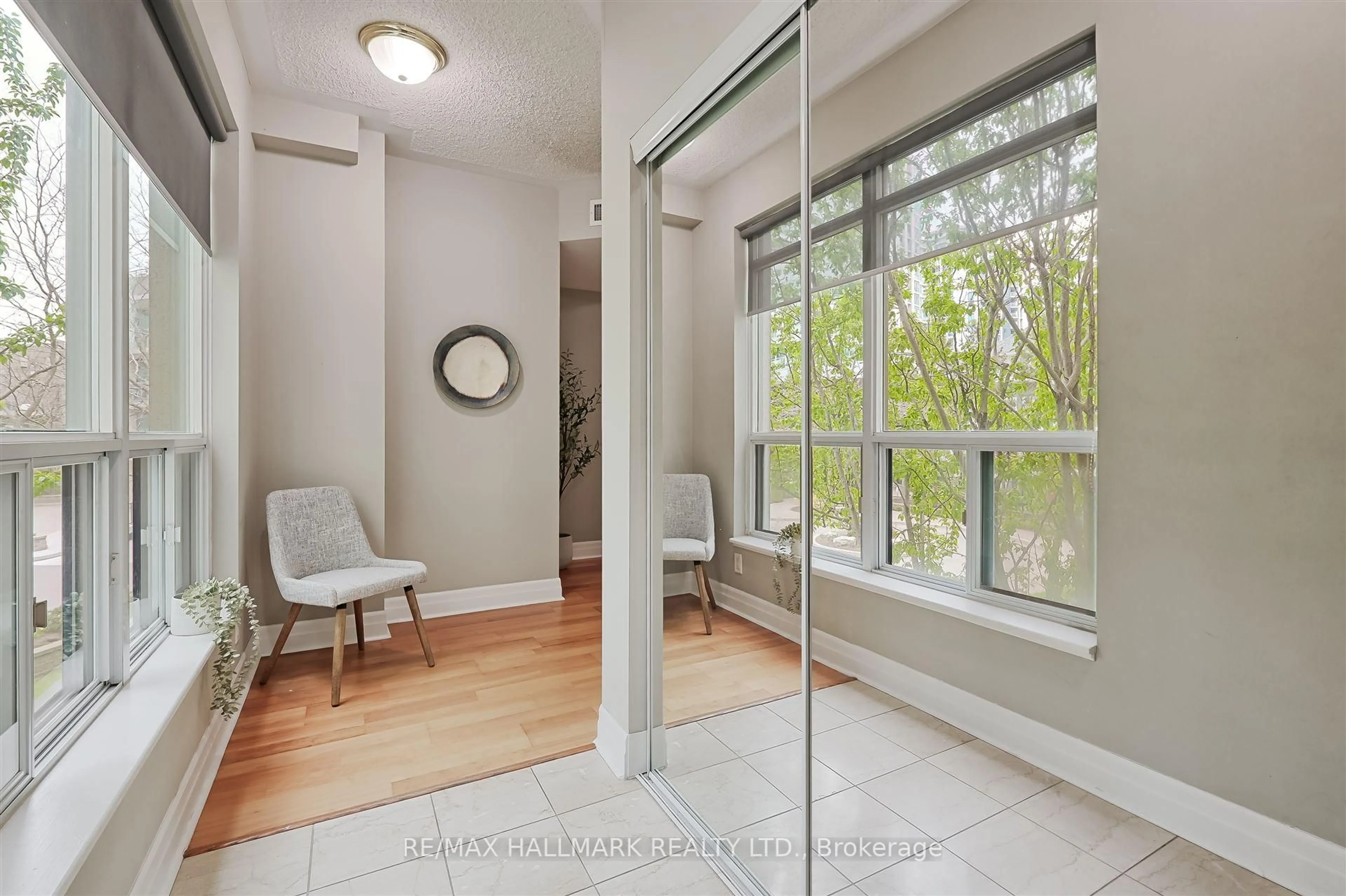 Indoor entryway for 80 Palace Pier Crt #201, Toronto Ontario M8V 4C1
