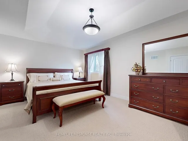 Additional property image - 131 KENDALL Dr