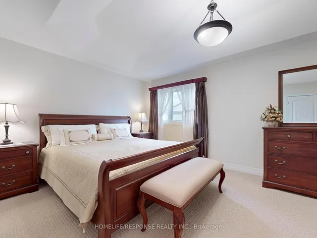 Additional property image - 131 KENDALL Dr