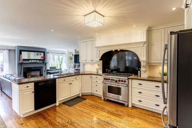 Additional property image - 5496 Windy Hill Crt