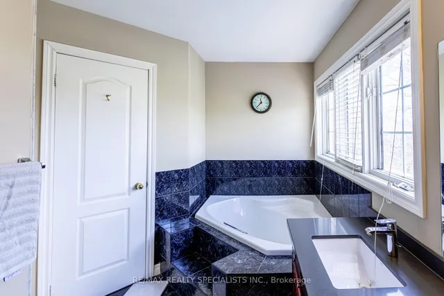 Additional property image - 5496 Windy Hill Crt