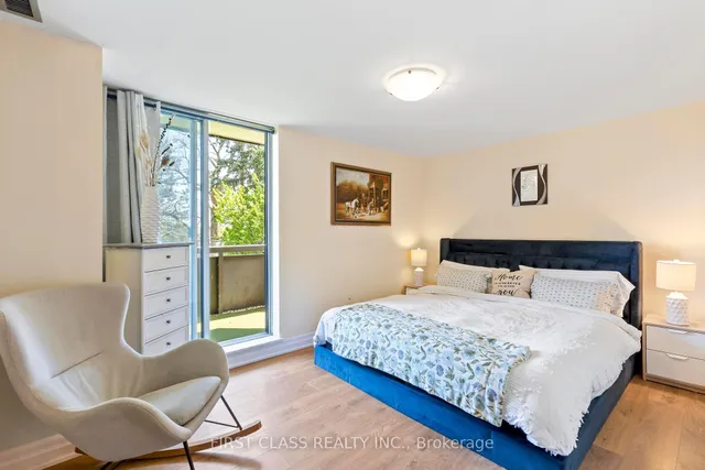 Additional property image - 3845 Lake Shore Blvd Unit 102