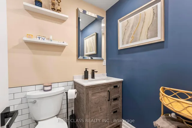 Additional property image - 3845 Lake Shore Blvd Unit 102