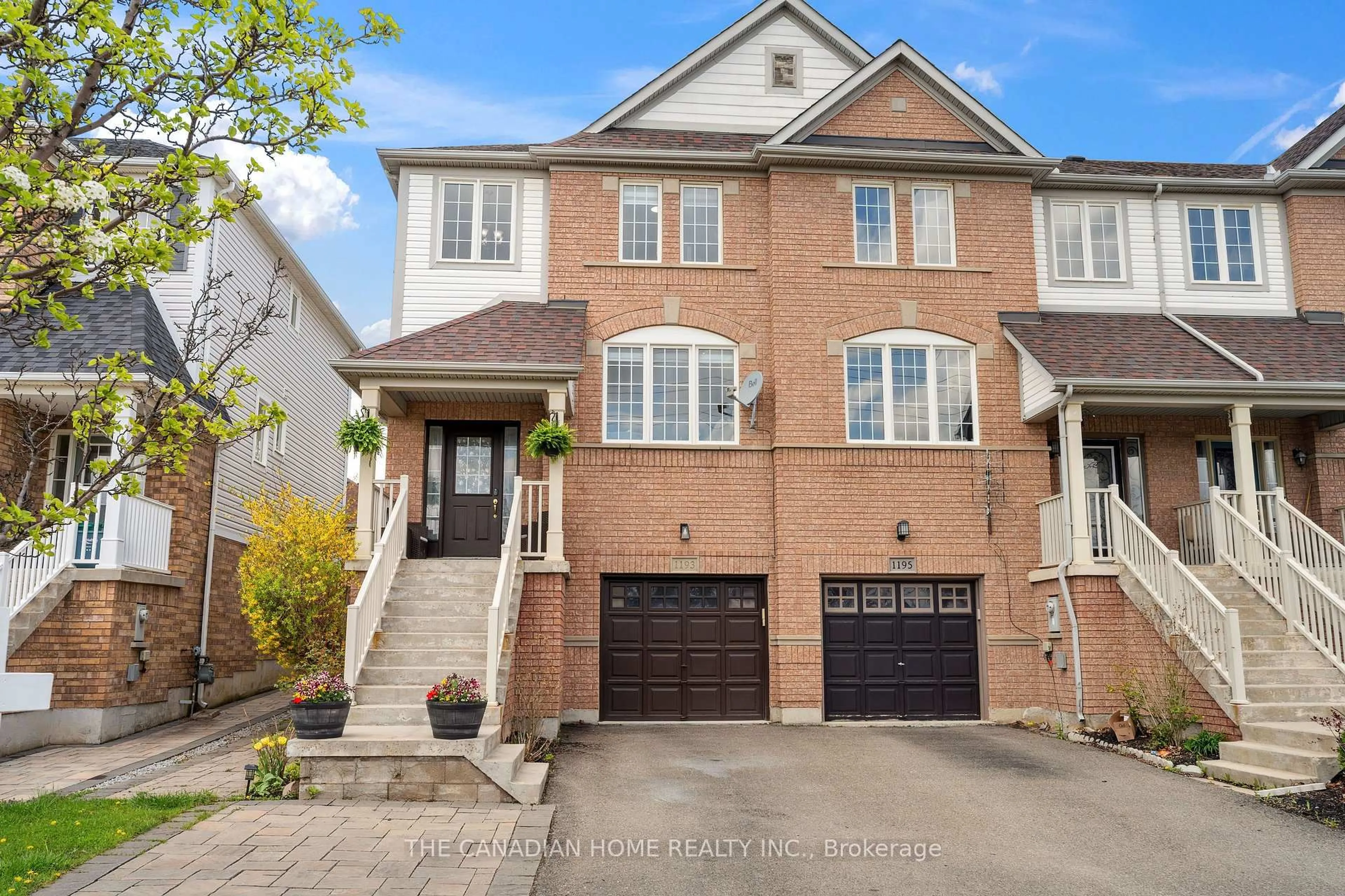 Home with brick exterior material, street for 1193 CHAPMAN Cres, Milton Ontario L9T 6G2
