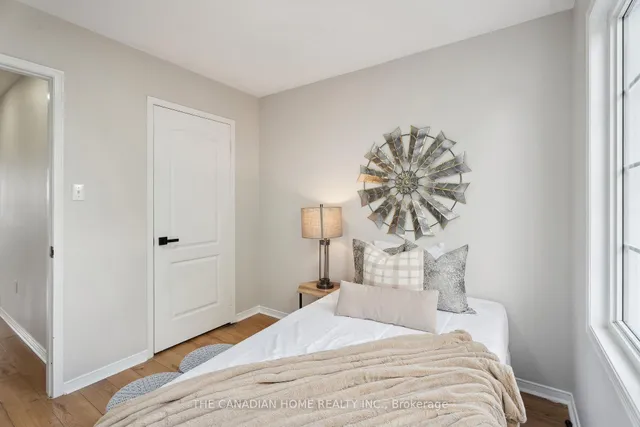 Additional property image - 1193 CHAPMAN Cres