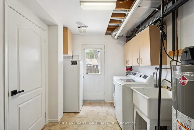 Additional property image - 1193 CHAPMAN Cres