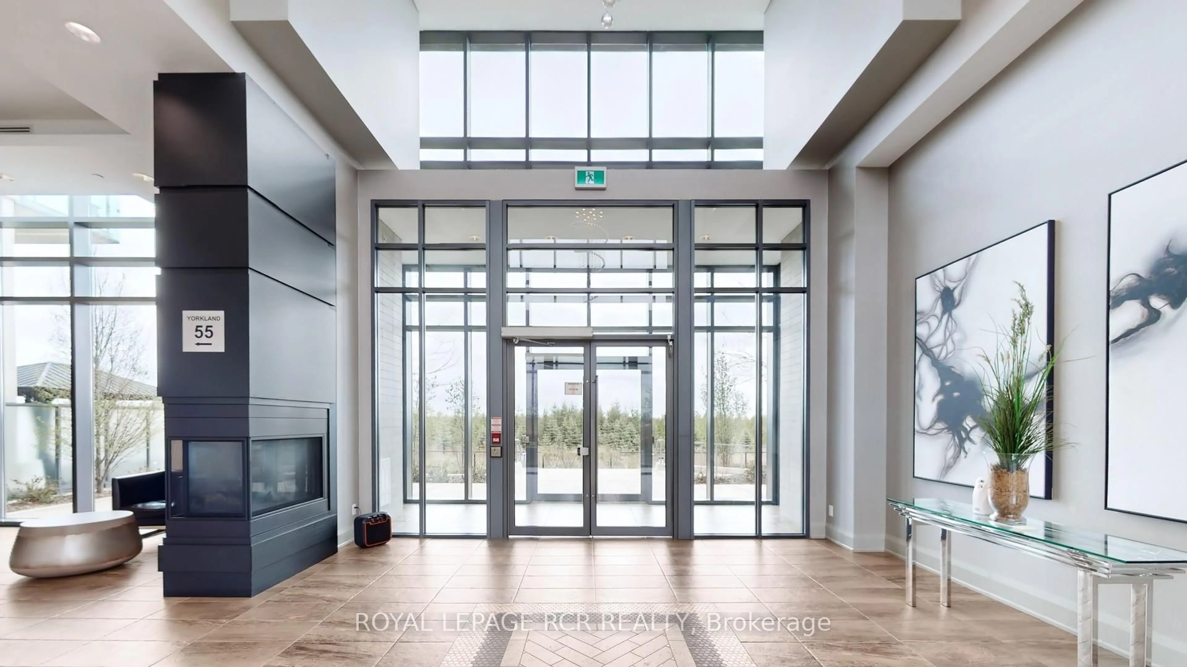 Indoor foyer for 65 Yorkland Blvd #103, Brampton Ontario L6P 4M5
