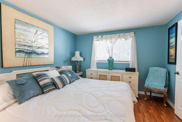 Additional property image - 1508 UPPER MIDDLE Rd Unit 6
