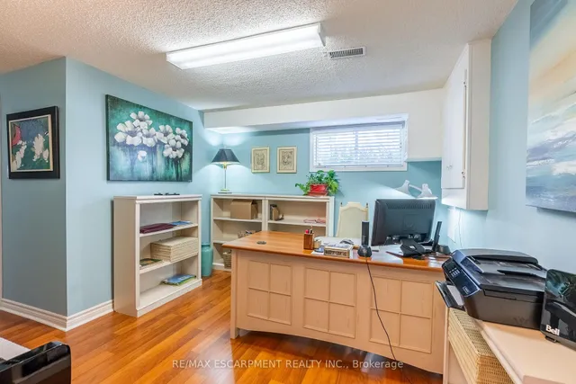 Additional property image - 1508 UPPER MIDDLE Rd Unit 6