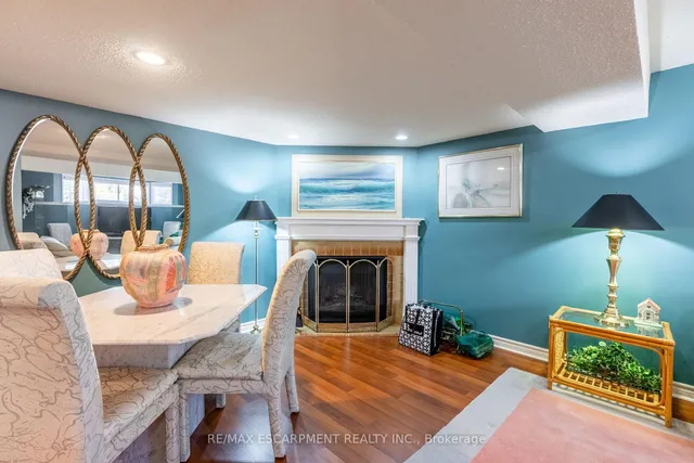 Additional property image - 1508 UPPER MIDDLE Rd Unit 6