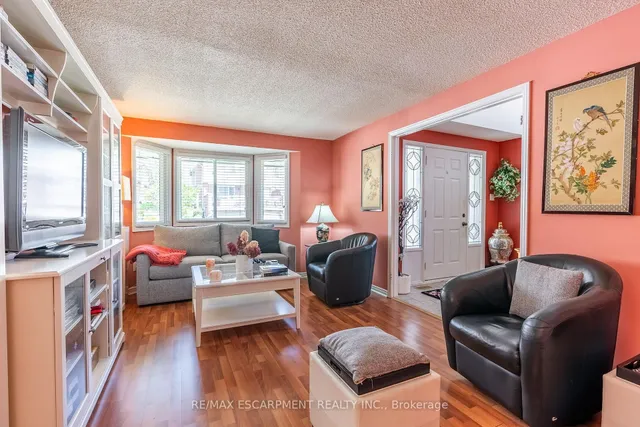 Additional property image - 1508 UPPER MIDDLE Rd Unit 6