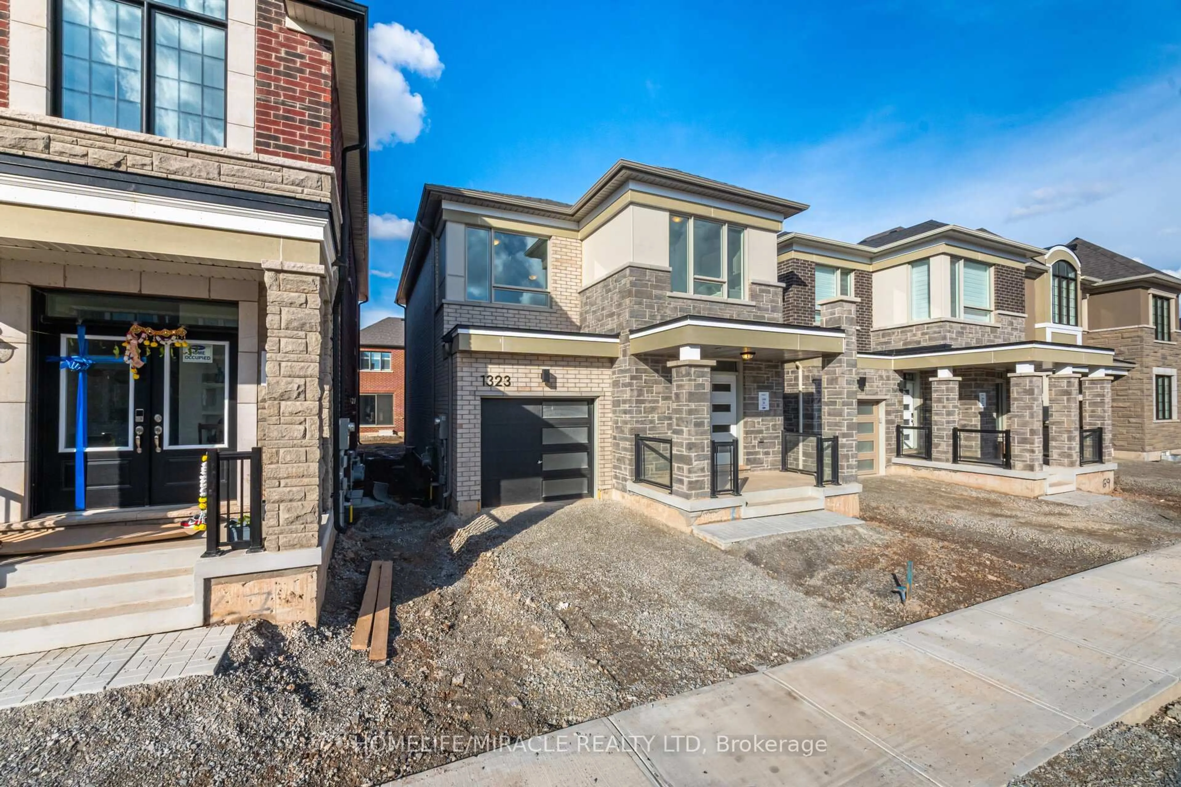 Home with brick exterior material, street for 1323 Temperance Cres, Milton Ontario L9E 2E4
