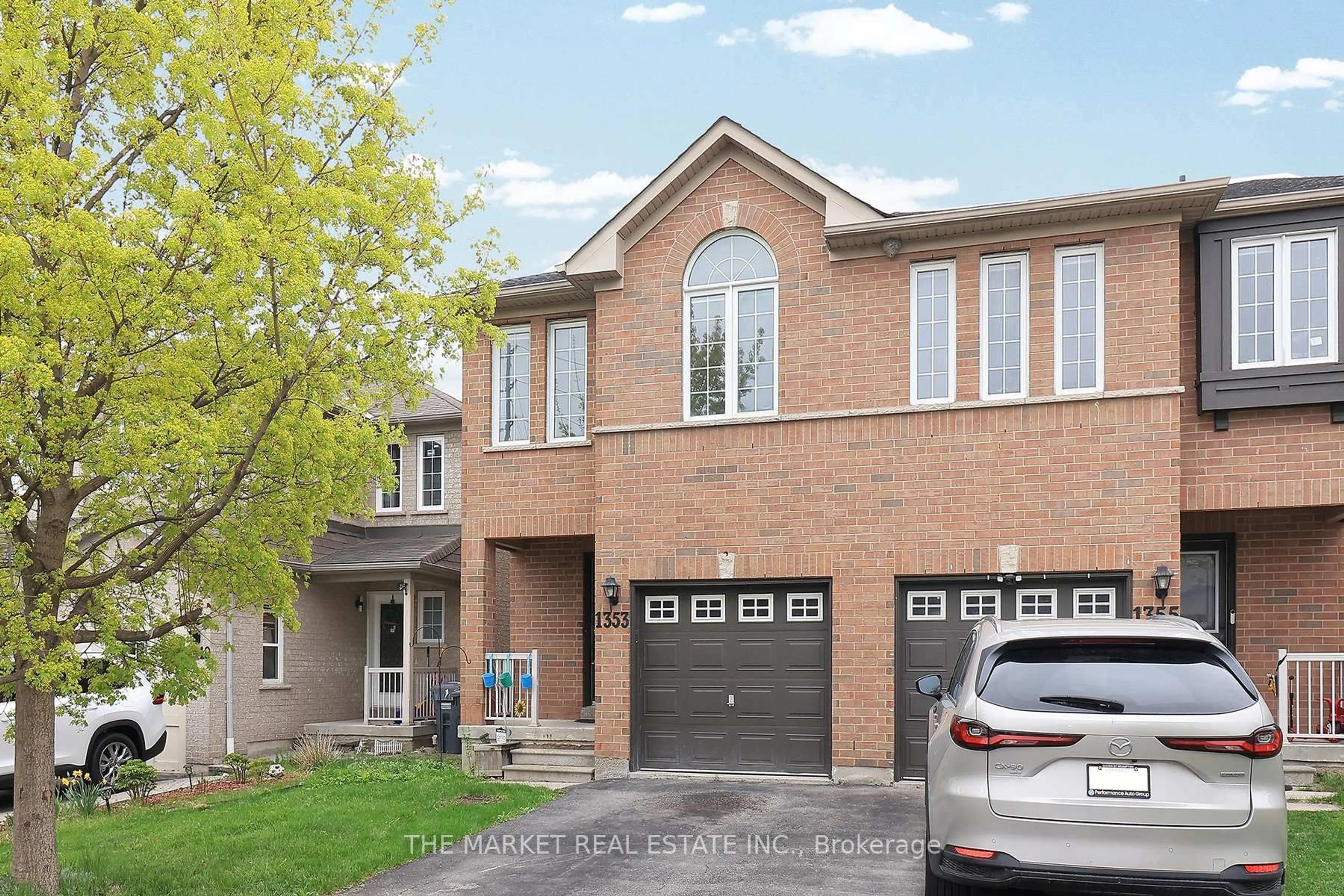 Home with brick exterior material, street for 1353 Spring Garden Crt, Mississauga Ontario L5N 8K5